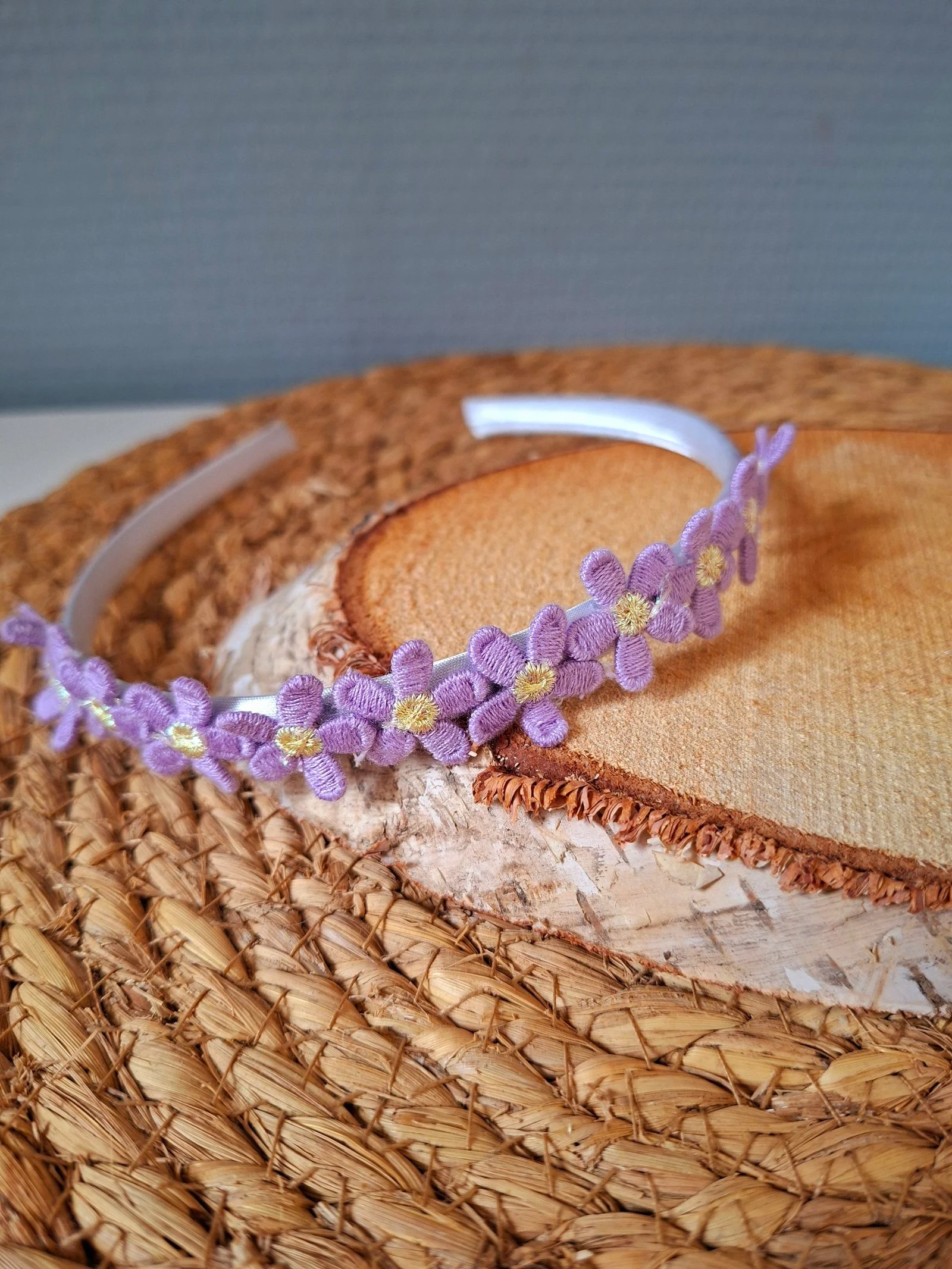Diadeem/haarband lila bloemetjes